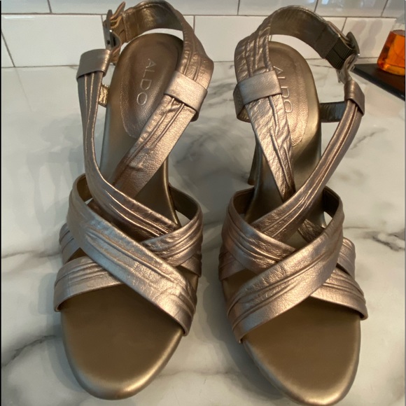 ALDO Heels - Picture 2 of 6